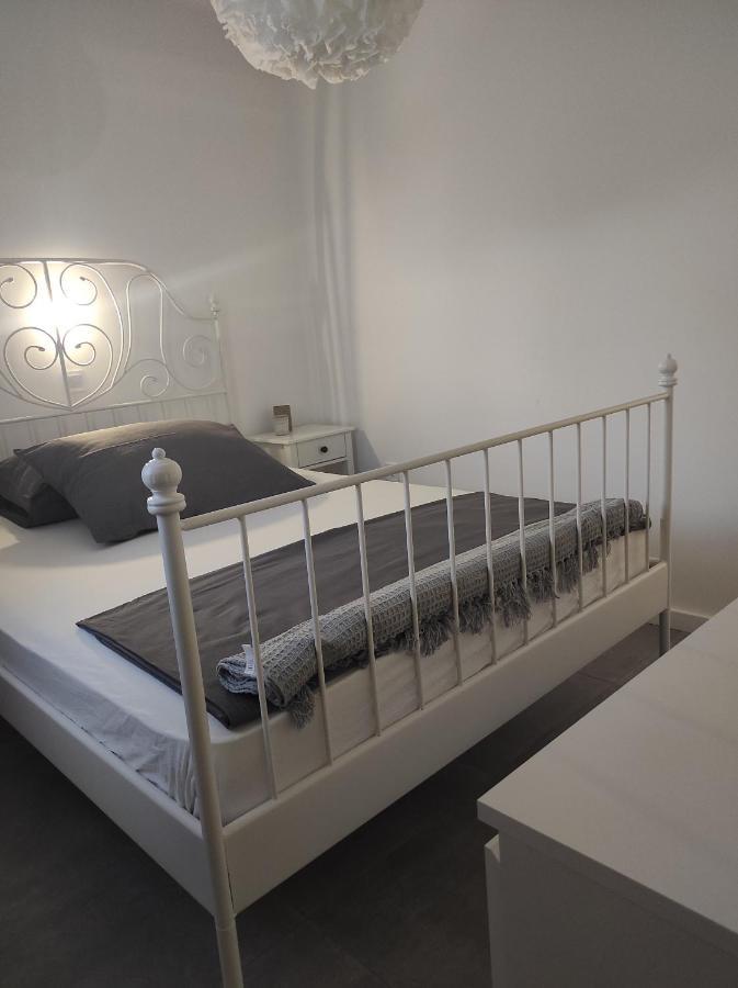 Ema Apartamento Primošten Exterior foto